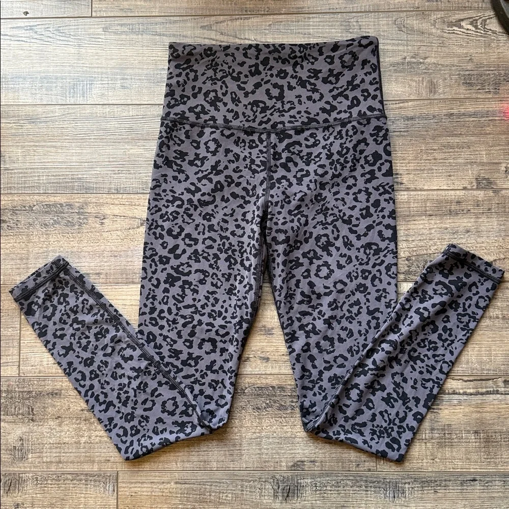 Athleta Dark Gray Leopard Elation Ultra High Rise Leggings - Picture 3 of 7